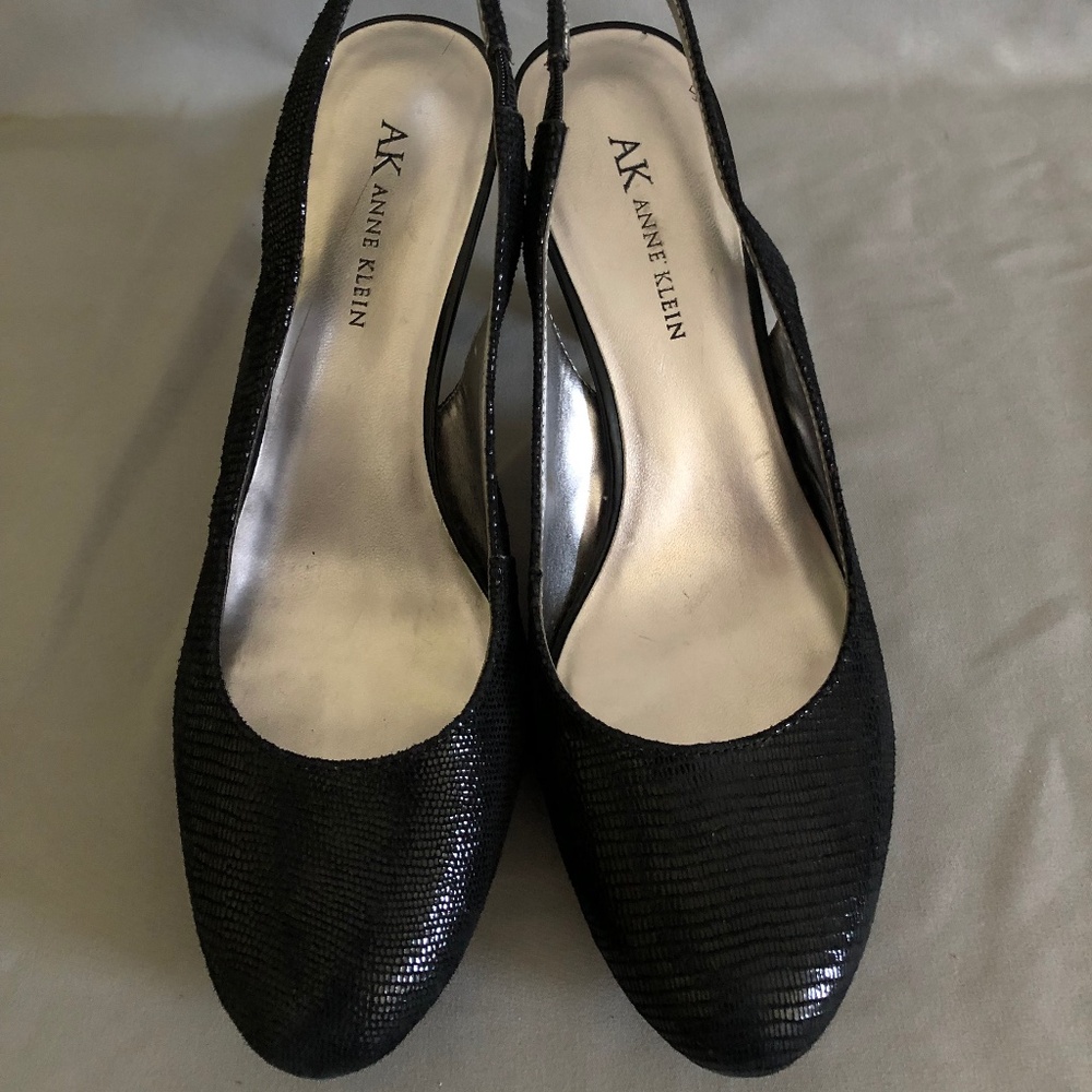 Anne Klein Black Snakeskin Heels